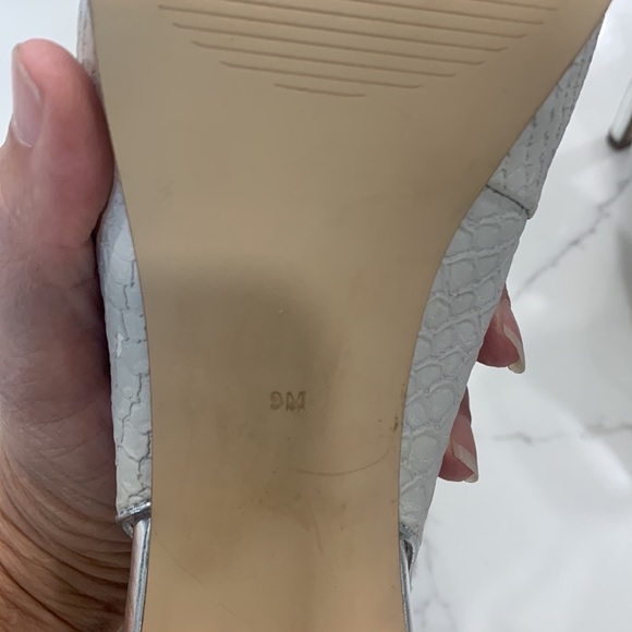 Guess Peep Toe Sling Back Huela2 Stiletto Heels Size 9M - Picture 9 of 13